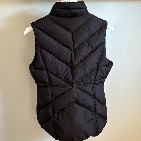 J. Crew down filled puffer vest. - Picture 4 of 6